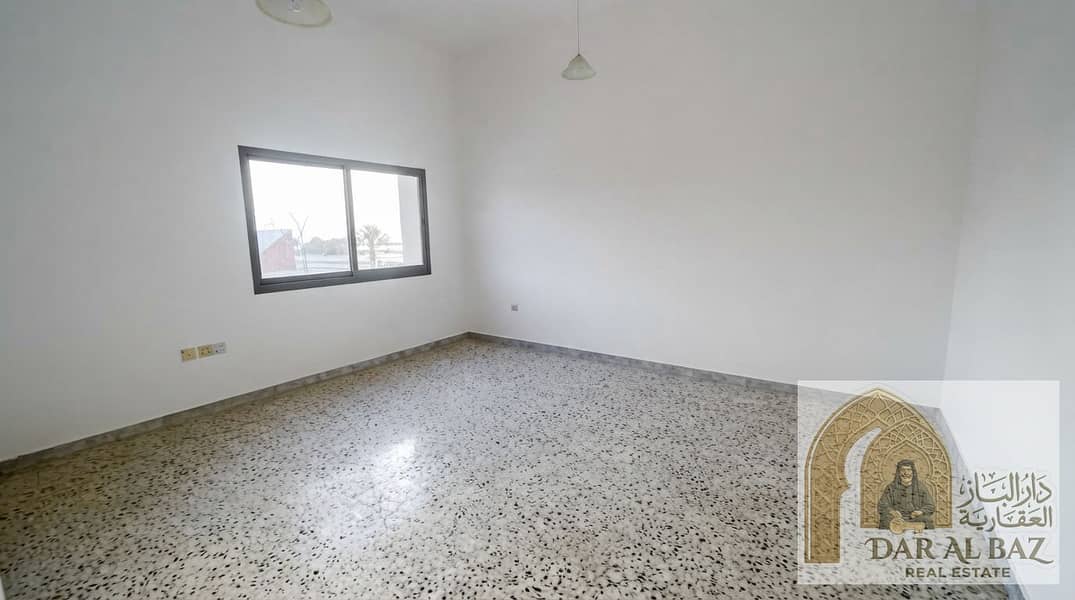 12 Real_estate_photo_enhancement_in…_20260918092114. jpeg