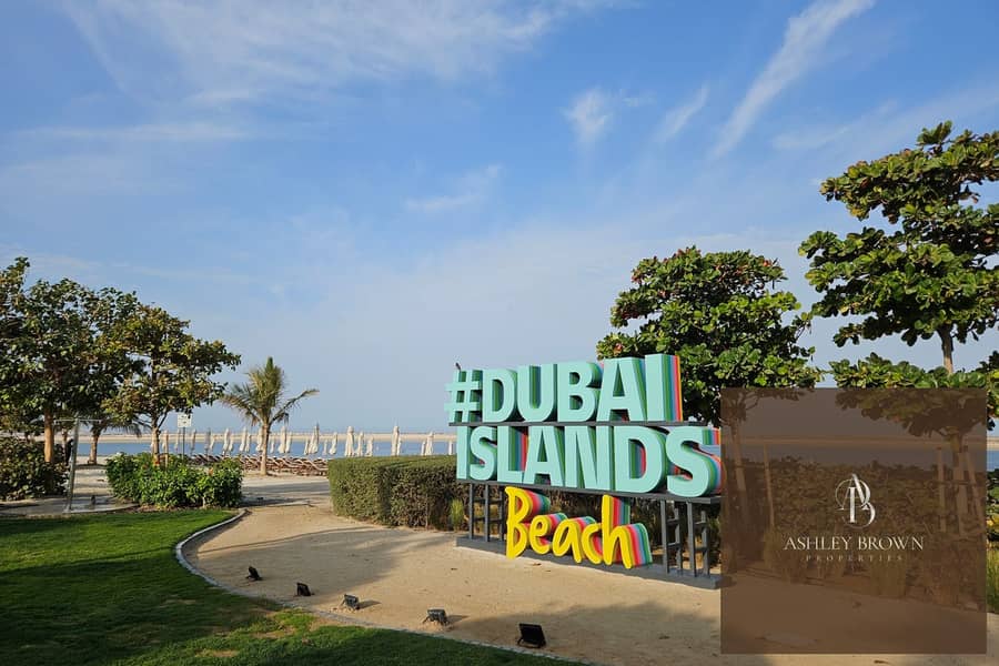 15 dubai-islands-beach_P7ueG_xl. jpg
