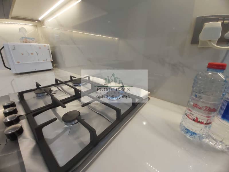 21 Kitchen-area-9. jpg