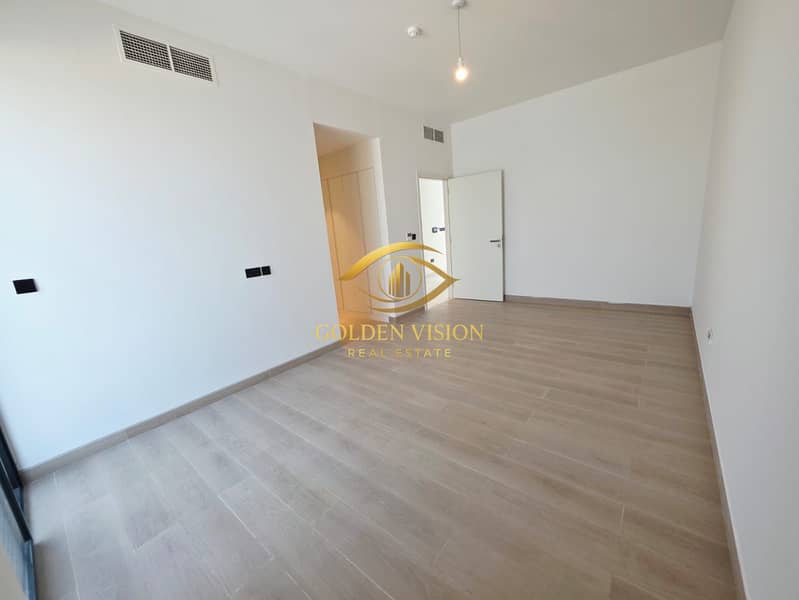 38 WhatsApp Image 2026-09-18 at 1.39. 05 PM (1). jpeg
