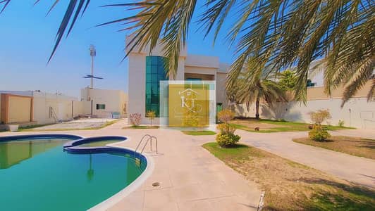 5 Bedroom Villa for Rent in Al Barsha, Dubai - Snapchat-1197452891. jpg 5 Bedroom Villa for Rent in Al Barsha, Dubai - Snapchat-1197452891. jpg