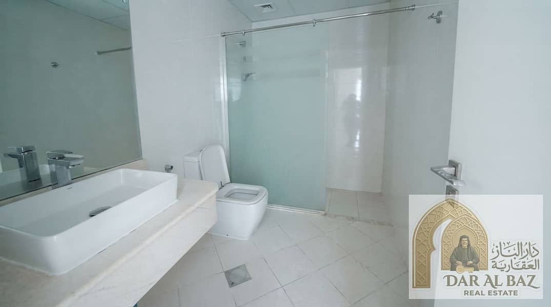 17 Real_estate_photo_enhancement_in…_20260916004517. jpeg