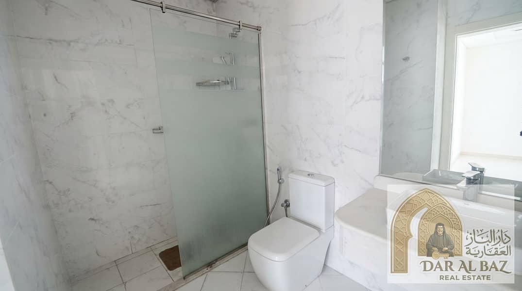 19 Enhancing_real_estate_listing_ph…_20260916003636. jpeg