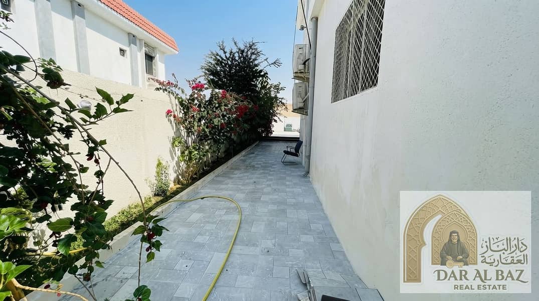 18 Enhancing_real_estate_listing_ph…_20260915065455. jpeg