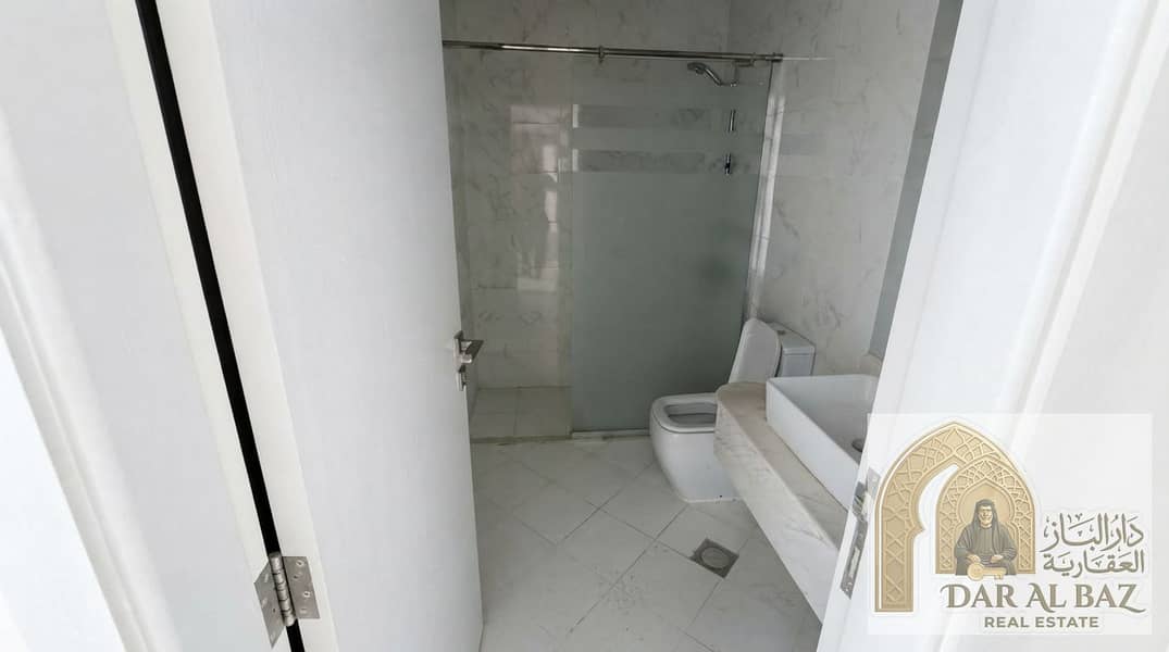 13 Real_estate_photo_editing_instru…_20260916052356. jpeg