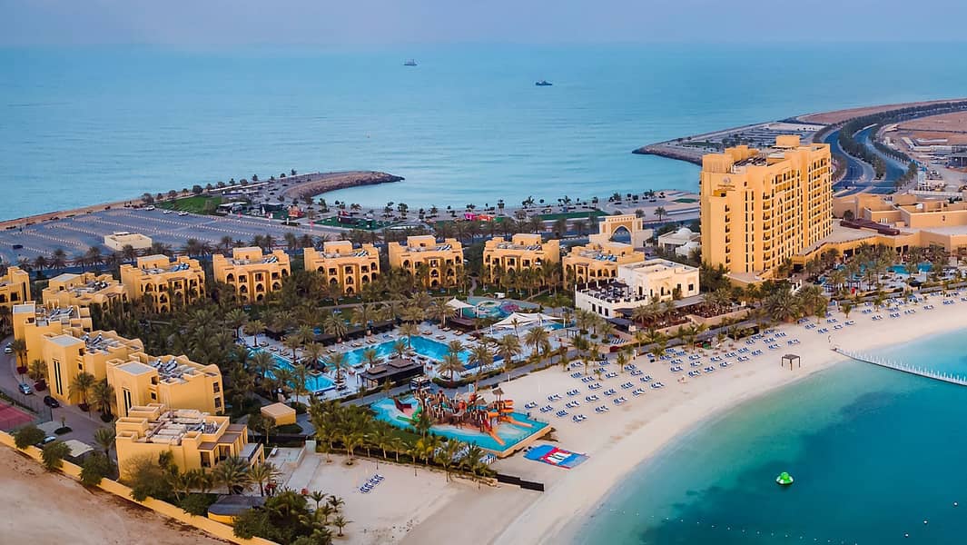 3 doubletree-marjan-2025-aerial-view-007-121122-hybris. jpg