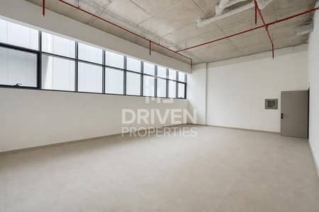 Office zum Miete in Nad Al Hamar, Dubai - Büro in Nad Al Hamar，Amaya Plaza, 75000 AED - 16561406