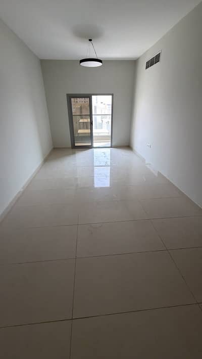 3 habitaciones Apartamento para en Alquiler en Al Jurf, Ajman - WhatsApp Image 2026-09-16 at 21.31. 17 (2). jpeg 3 habitaciones Apartamento para en Alquiler en Al Jurf, Ajman - WhatsApp Image 2026-09-16 at 21.31. 17 (2). jpeg