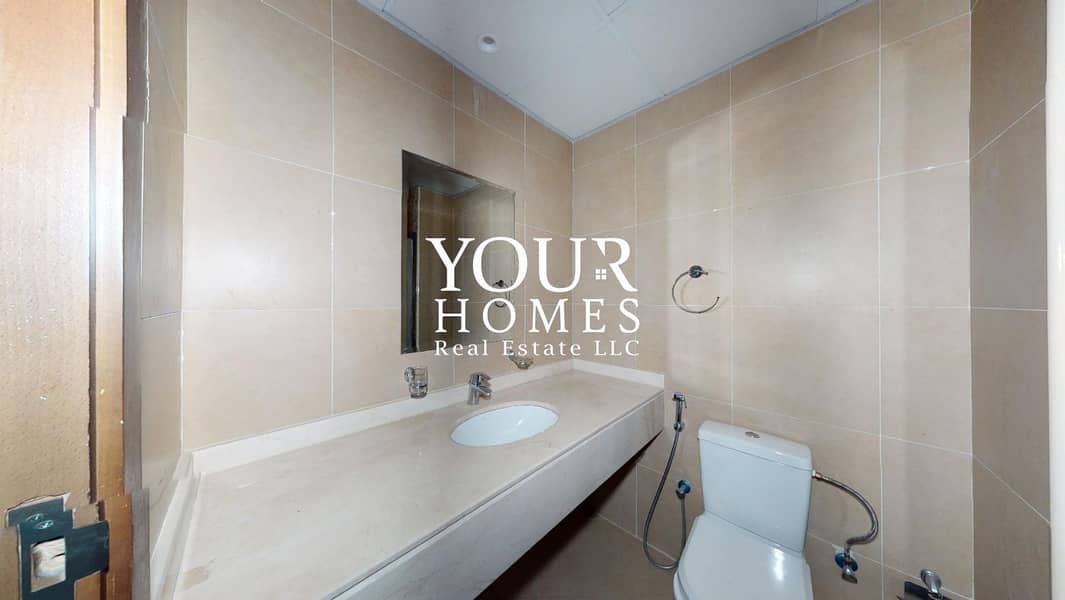 8 Bathroom in National Bonds Residence. jpg