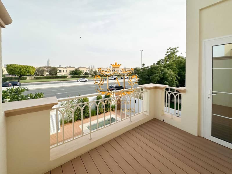 34 Terrace 02. jpg
