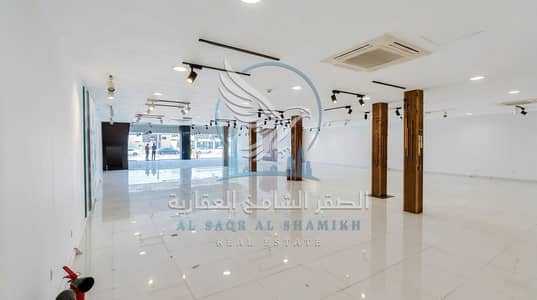 Showroom for Rent in Industrial Area, Sharjah - معرض في الصناعية 4 على شارع رئيسي بمساحة 7,600 قدم مربع2. jpeg