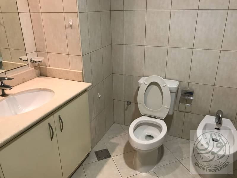 12 TOILET. jpeg