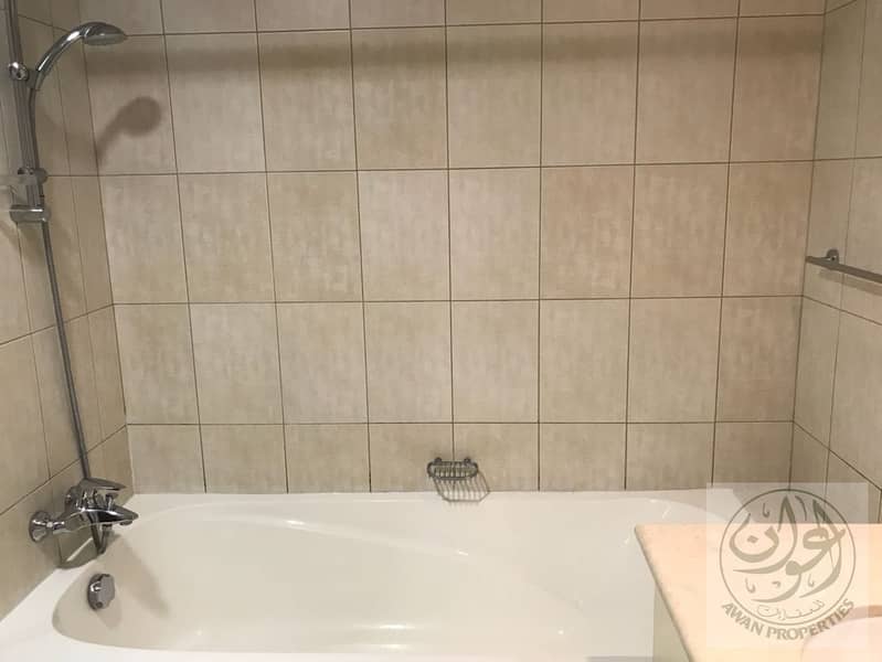 14 BATH TUB. jpeg