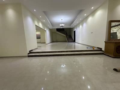 6 Bedroom Villa for Rent in Al Khawaneej, Dubai - hall 5. jpeg 6 Bedroom Villa for Rent in Al Khawaneej, Dubai - hall 5. jpeg