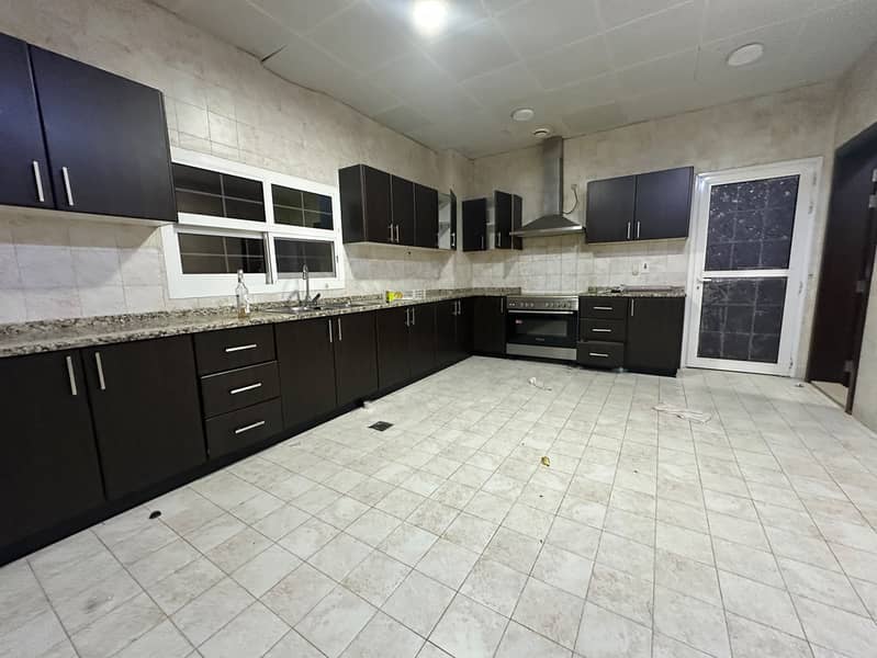 7 kitchen. jpeg
