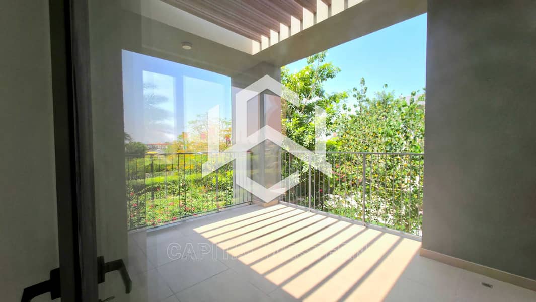 8 Unfurnished | Ready to Move | Good Location