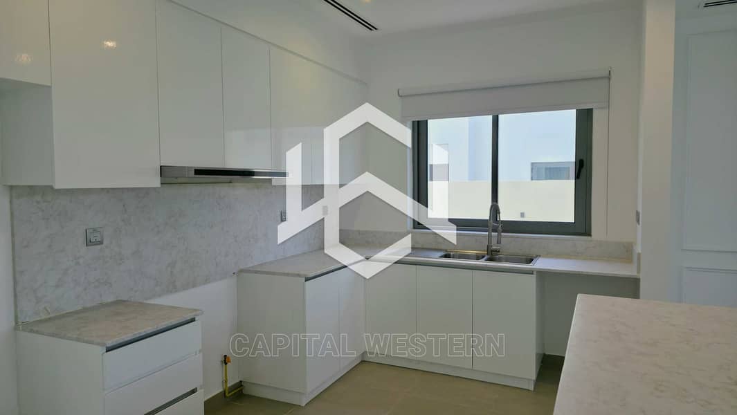 22 Unfurnished | Ready to Move | Good Location