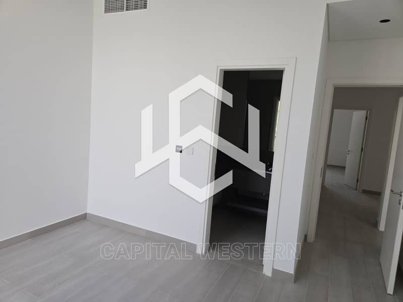 11 4BR+Majlis+Maid | Brand New | Kitchen-furnished