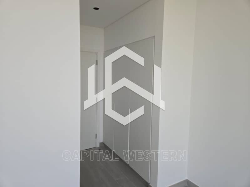 24 4BR+Majlis+Maid | Brand New | Kitchen-furnished
