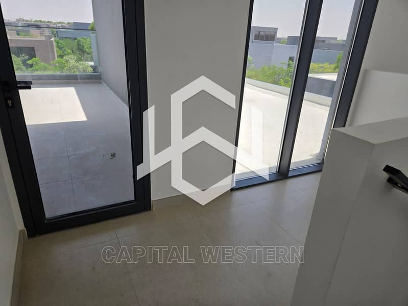27 4BR+Majlis+Maid | Brand New | Kitchen-furnished