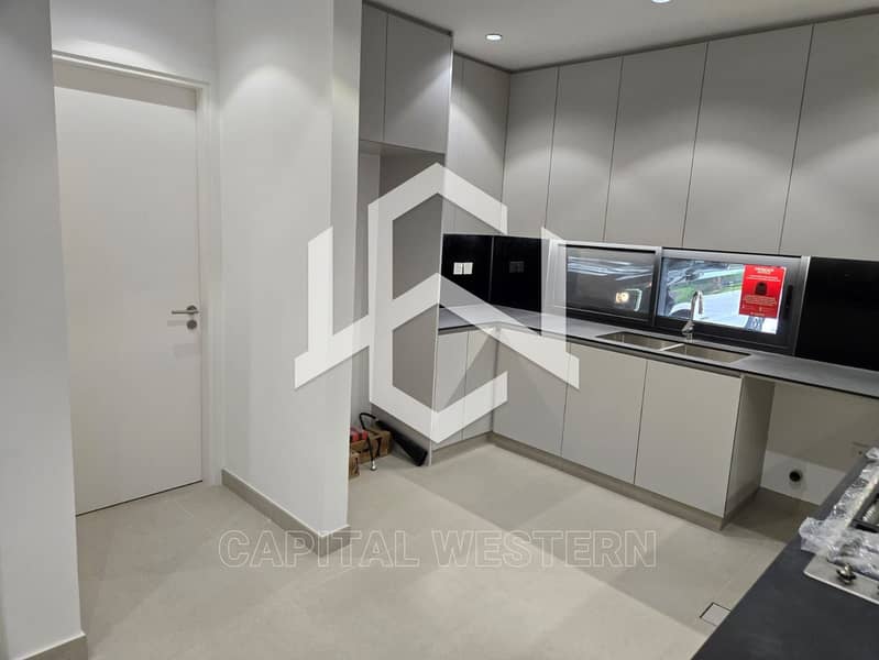 30 4BR+Majlis+Maid | Brand New | Kitchen-furnished