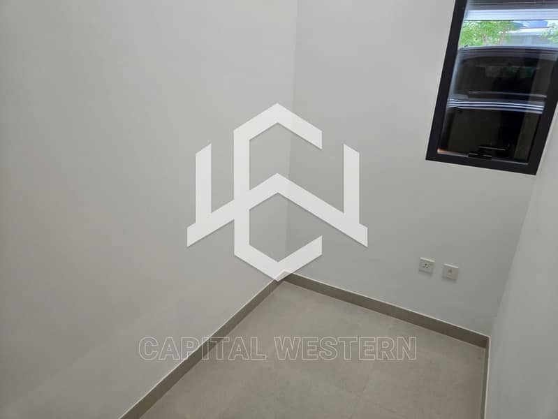 31 4BR+Majlis+Maid | Brand New | Kitchen-furnished