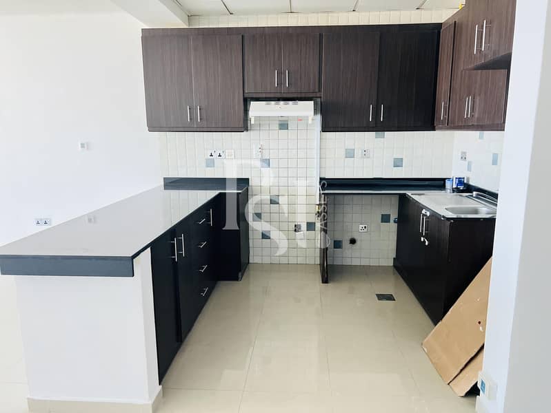 9 KITCHEN. jpeg