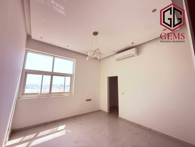 5 WhatsApp Image 2025-09-22 at 1.35. 42 PM (1). jpeg