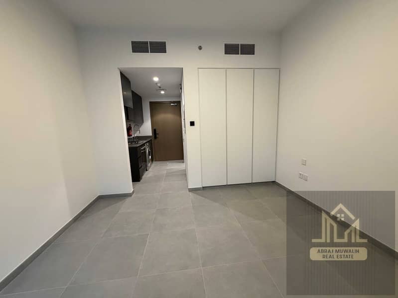 Spacious studio with balcony pool view at very prime location Al Jada ...