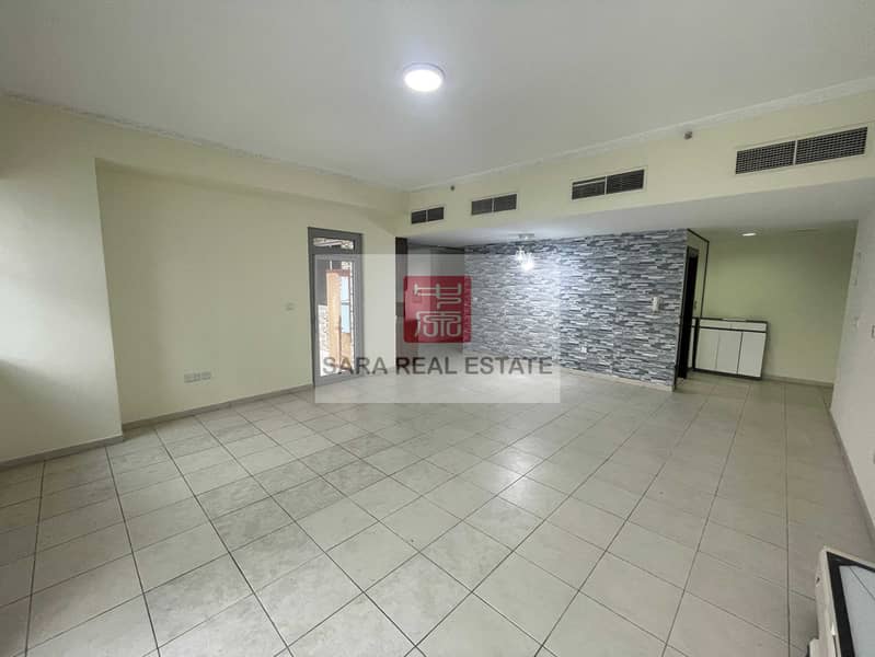 9 4.1 Living Area. JPG