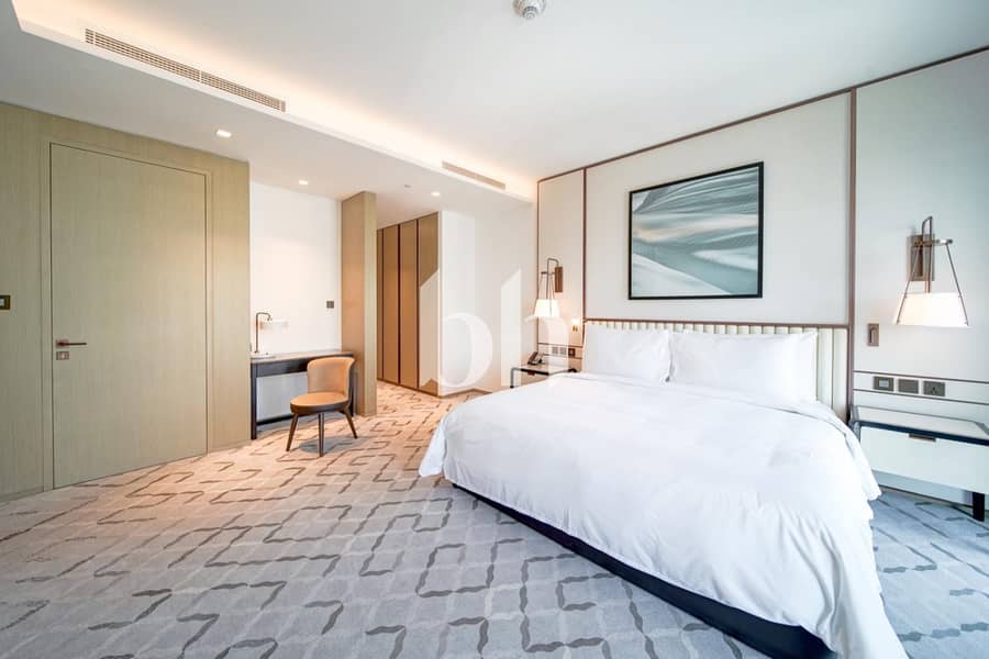 10 Image 0
