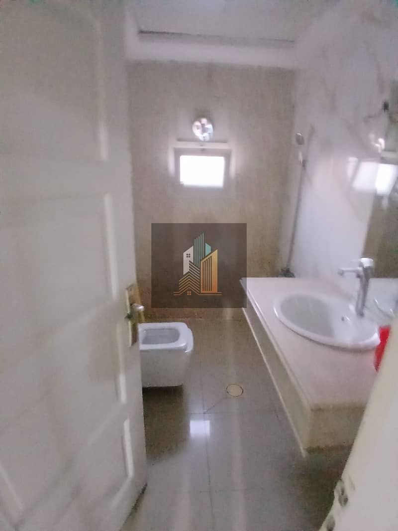 4 74374. jpg