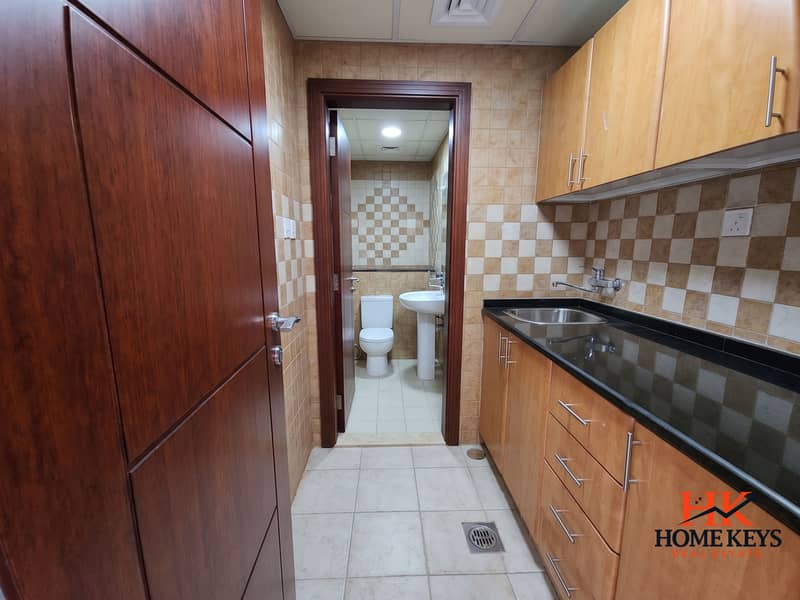 2 2 Pantry+Washroom. jpg