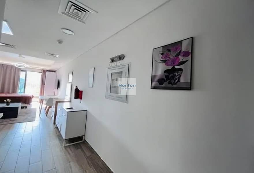 4 phototune. ai_1789818036. png