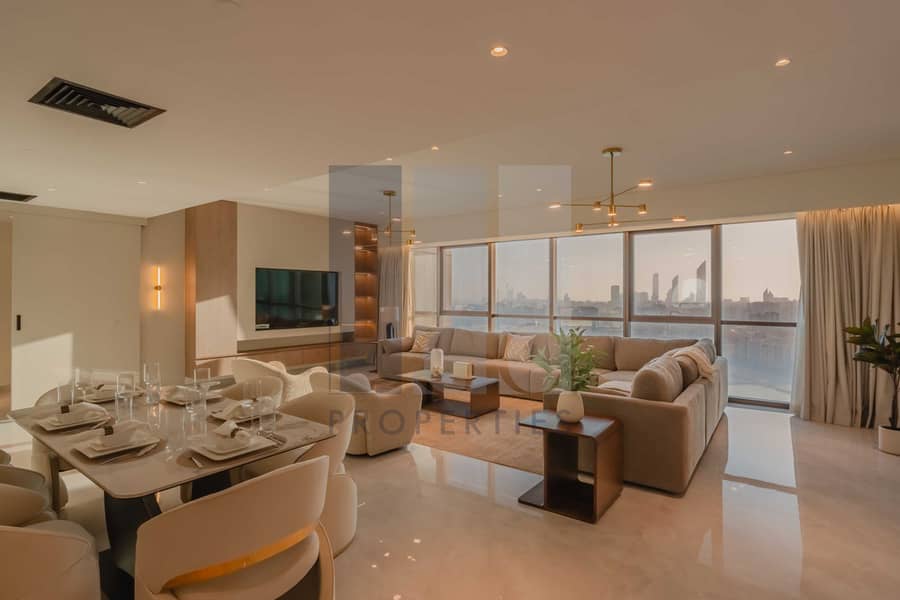 13 livingroom(1). jpg