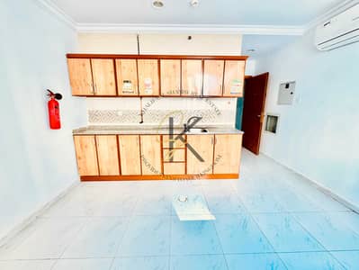 Estudio para en Alquiler en Muwaileh, Sharjah - 40fad5c6-bba9-4ea7-97d4-6f0ed43dd7c2. jpg