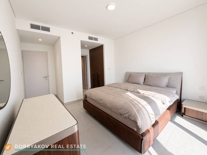11 01_bedroom1_entrance. jpg