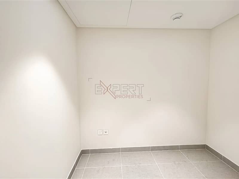 16 Image 16