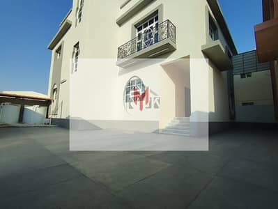 5 Schlafzimmer Villa zum Miete in Al Shamkha, Abu Dhabi - WhatsApp Image 2026-09-19 at 5.28. 16 PM (1). jpeg 5 Schlafzimmer Villa zum Miete in Al Shamkha, Abu Dhabi - WhatsApp Image 2026-09-19 at 5.28. 16 PM (1). jpeg