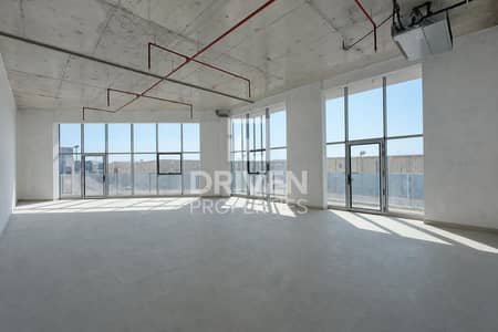 Office zum Miete in Nad Al Hamar, Dubai - Büro in Nad Al Hamar，Amaya Plaza, 121000 AED - 16567681