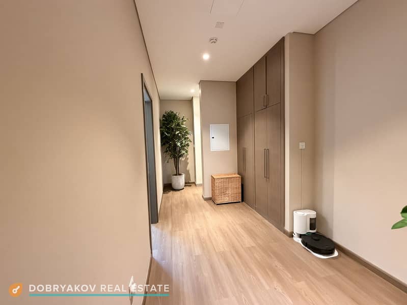 31 03_hallway. jpg