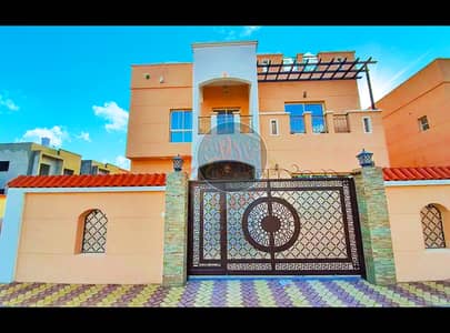 Luxurious villa with attractive modern design for sale at an ideal price Luxurious villa with attractive modern design for sale at an ideal price
