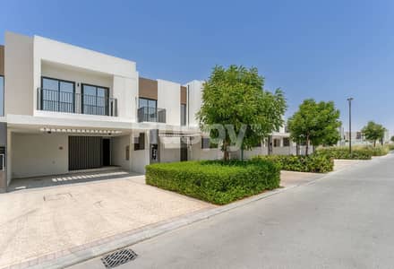 Villa de 3 chambres à à vendre à Dubai South, Dubai - Villa à Dubai South，Emaar South，Expo Golf Villas，Expo Golf Villas 5 (Greenviews 2), 3 chambres, 2350000 AED - 16568758