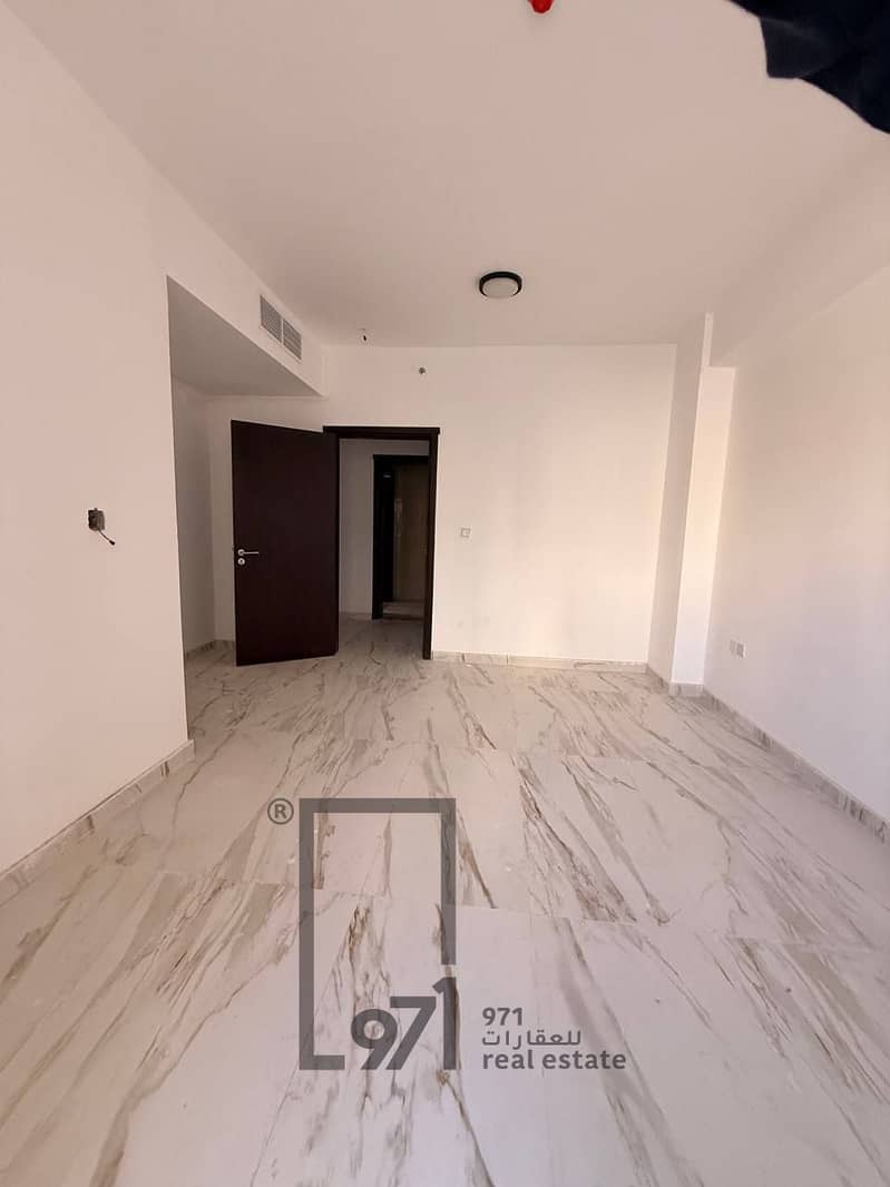 3 photo_2025-11-05_01-03-57. jpg