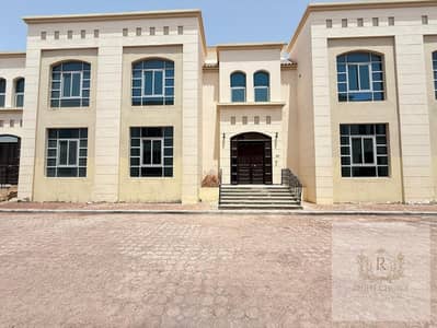 Villa de 5 chambres à à louer à Khalifa City, Abu Dhabi - 5c7c943e-ac8a-433c-a05c-eea71f84f538. jpg Villa de 5 chambres à à louer à Khalifa City, Abu Dhabi - 5c7c943e-ac8a-433c-a05c-eea71f84f538. jpg