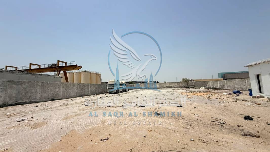 6 yard-for-rent-sajaa-property-05. jpg