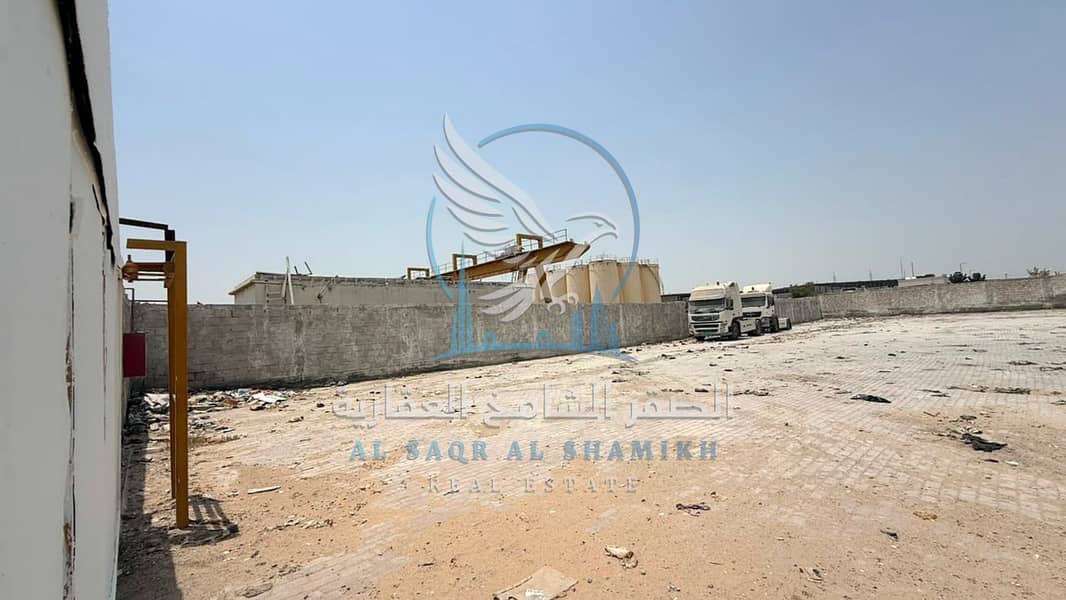 7 yard-for-rent-sajaa-property-06. jpg