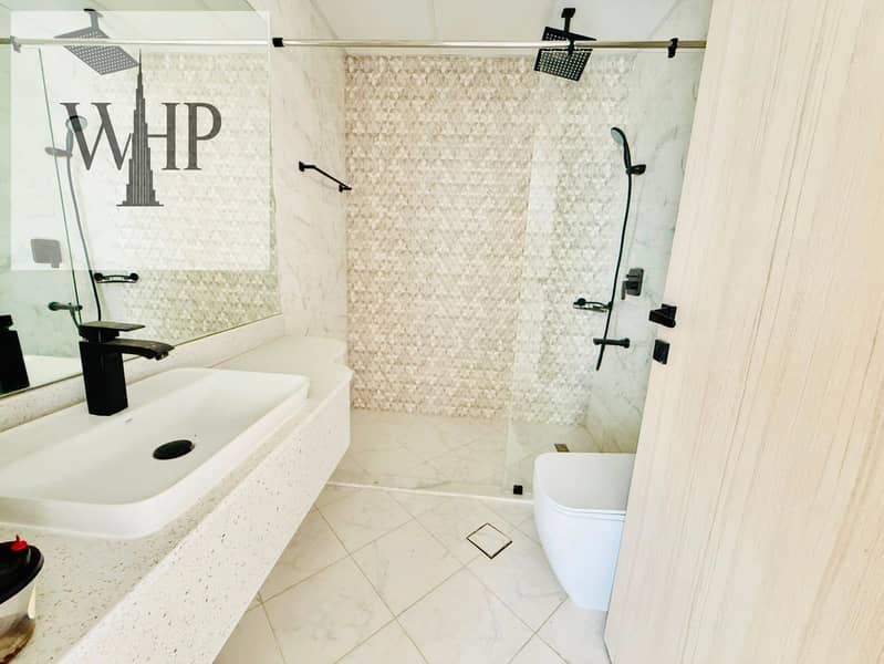 11 b82bcfd1-7414-49cd-bcab-bc0d883c91b6. jpeg