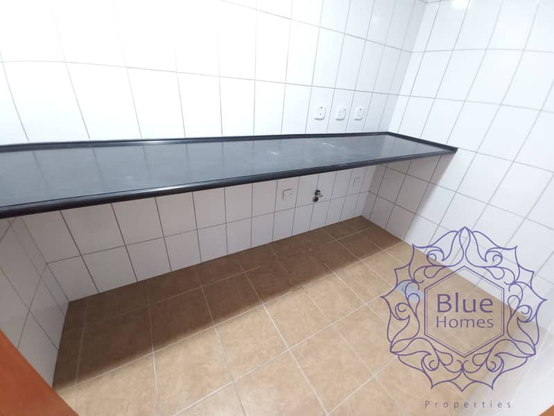 13 dd200b13-48ba-4443-be51-fef9d9a128a8. jpg