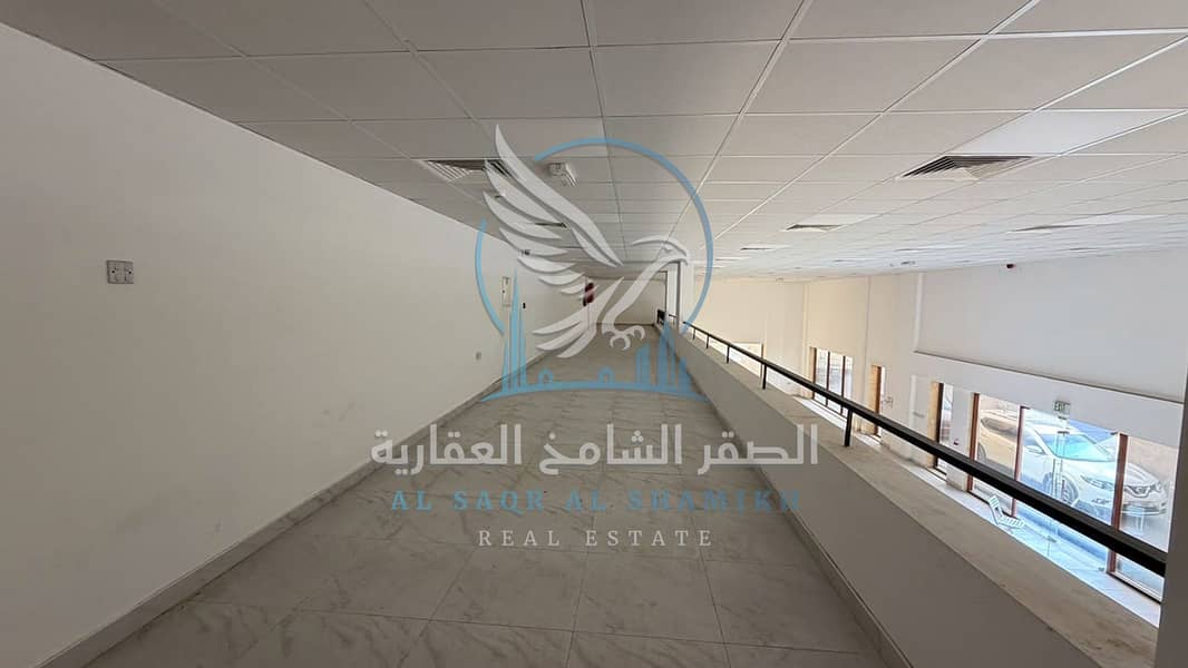3 showroom-yard-for-rent-sajaa-property-05. jpg